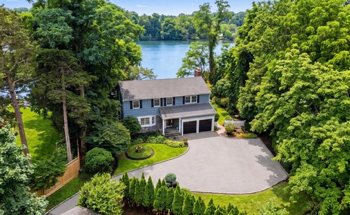 House in Centerport, New York, United States 1