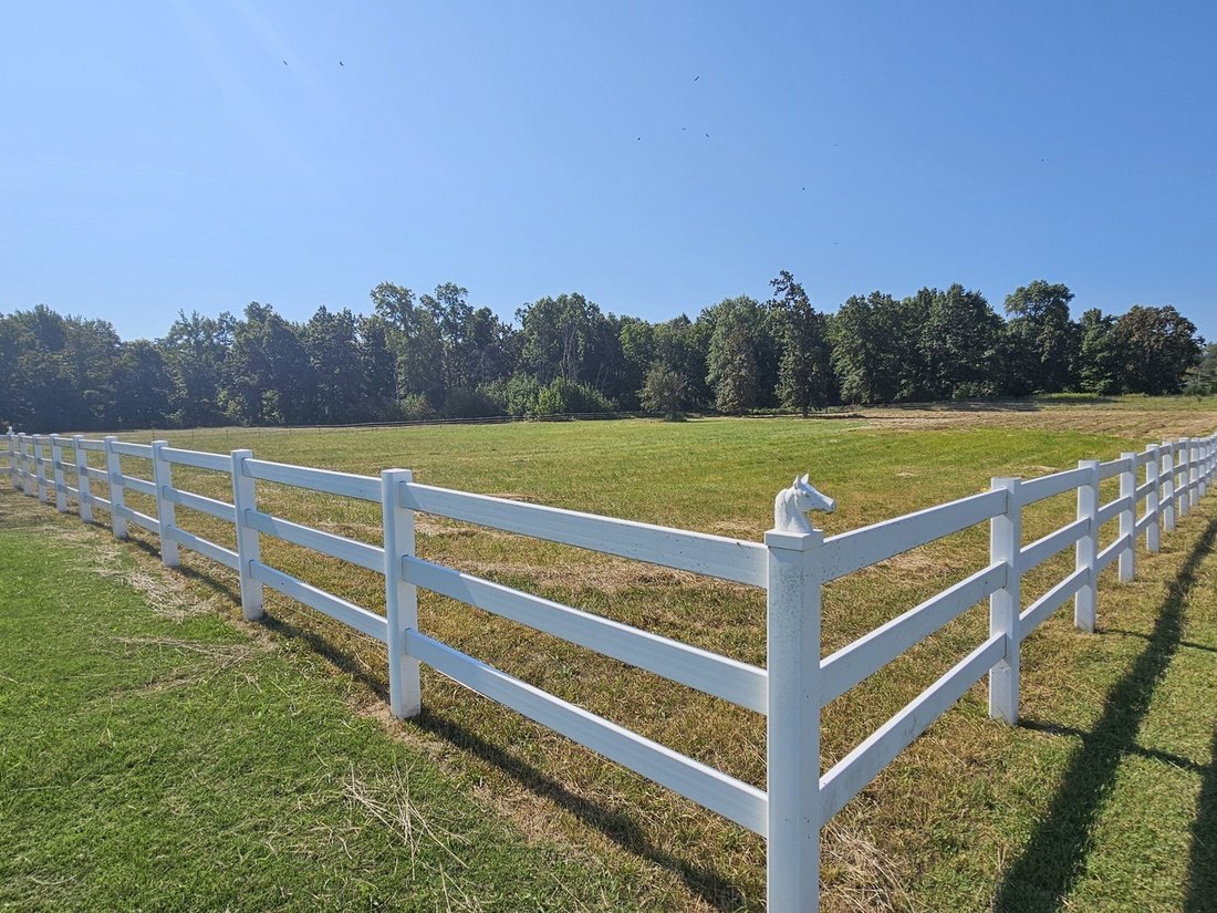 Rancho en Mount Vernon, Illinois, Estados Unidos 2 - 18785455