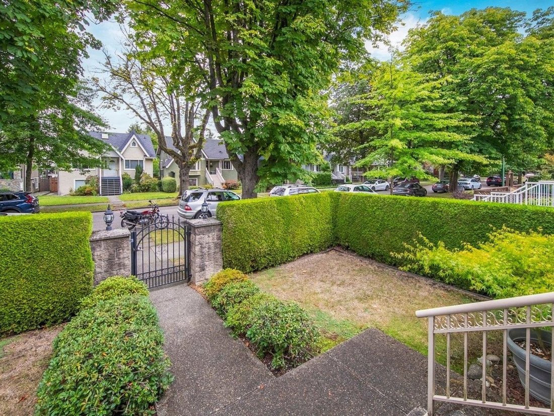 House in Vancouver, British Columbia, Canada 2 - 18788946