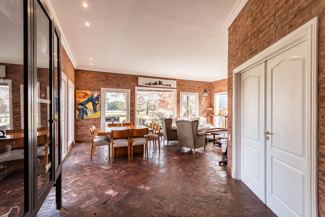 House in La Lonja, Buenos Aires Province, Argentina 4 - 18785375