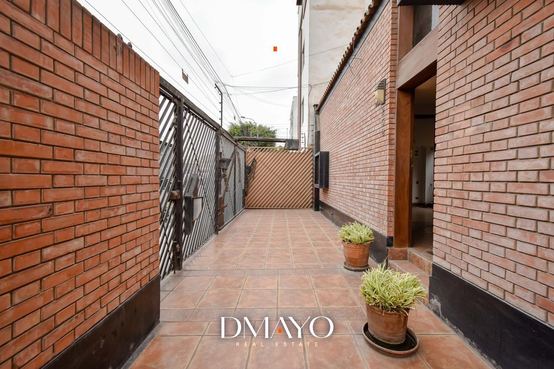 Haus in Miraflores, Metropolitan Municipality of Lima, Peru 1 - 18785410