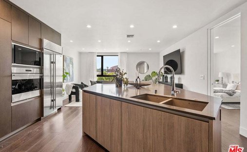 Condo in West Hollywood, California, United States 1