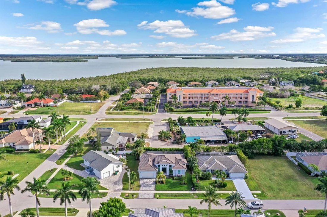 Maison à Marco Island, Floride, États-Unis 2 - 18785741