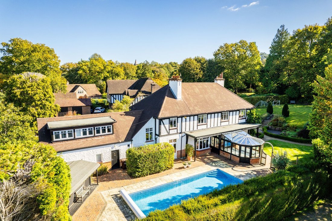 Maison à Limpsfield, Angleterre 1 - 18783840