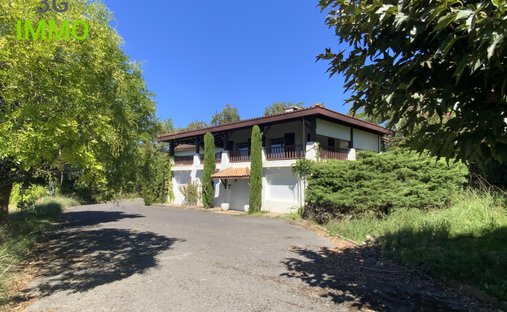 House in La Bastide-Clairence, Nouvelle-Aquitaine, France 1