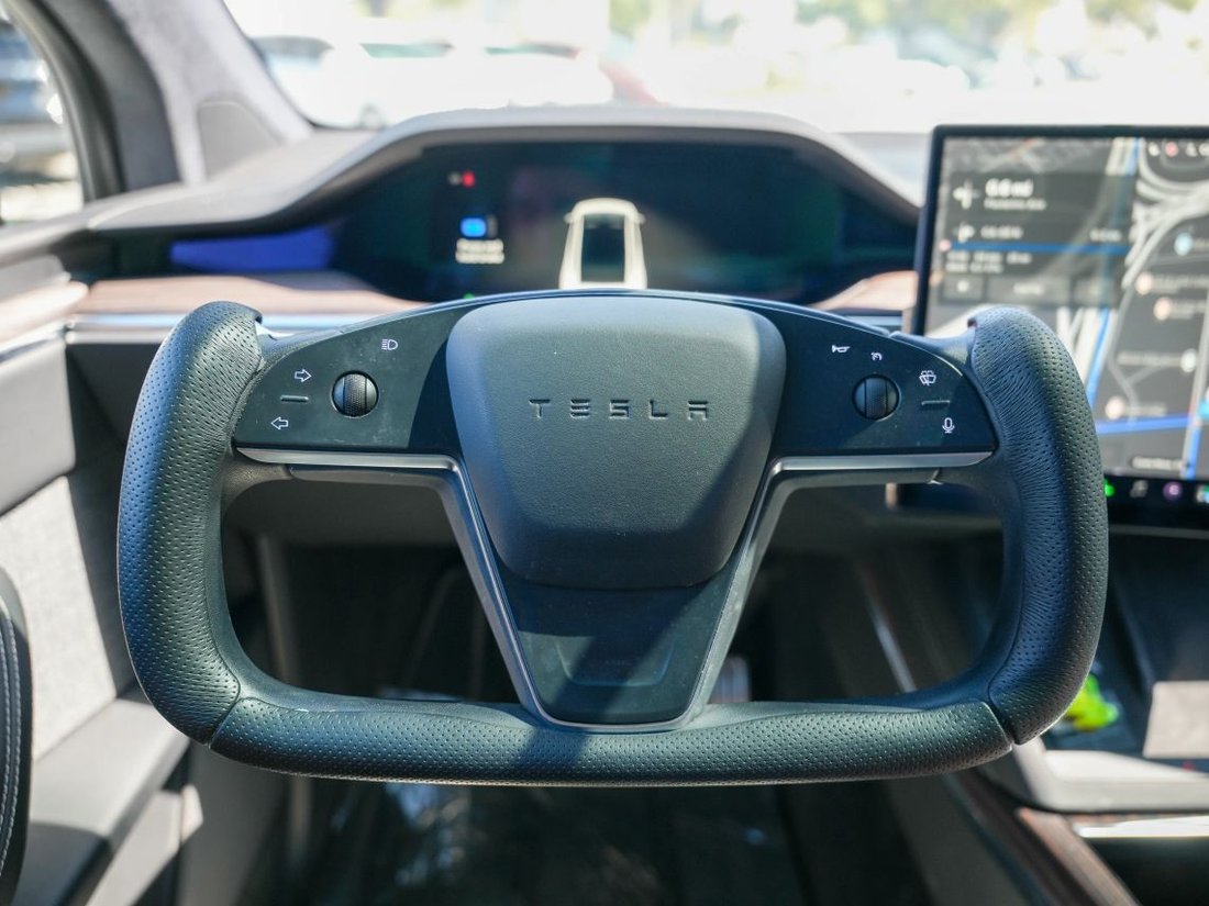 Suv in Costa Mesa, CA, United States 5 - 18753280