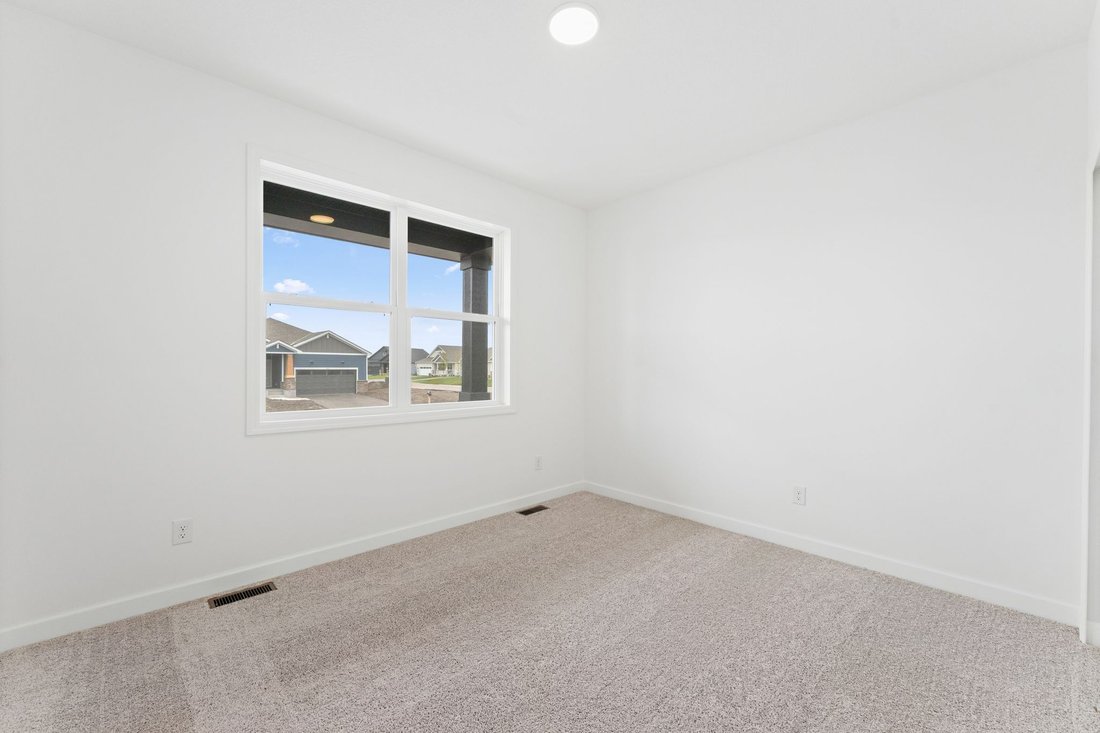 House in Blaine, Minnesota, United States 4 - 17967370