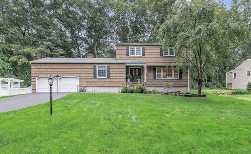 House in Trumbull, Connecticut, United States 1