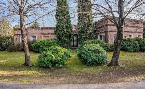 Casa en La Lonja, Provincia de Buenos Aires, Argentina 1