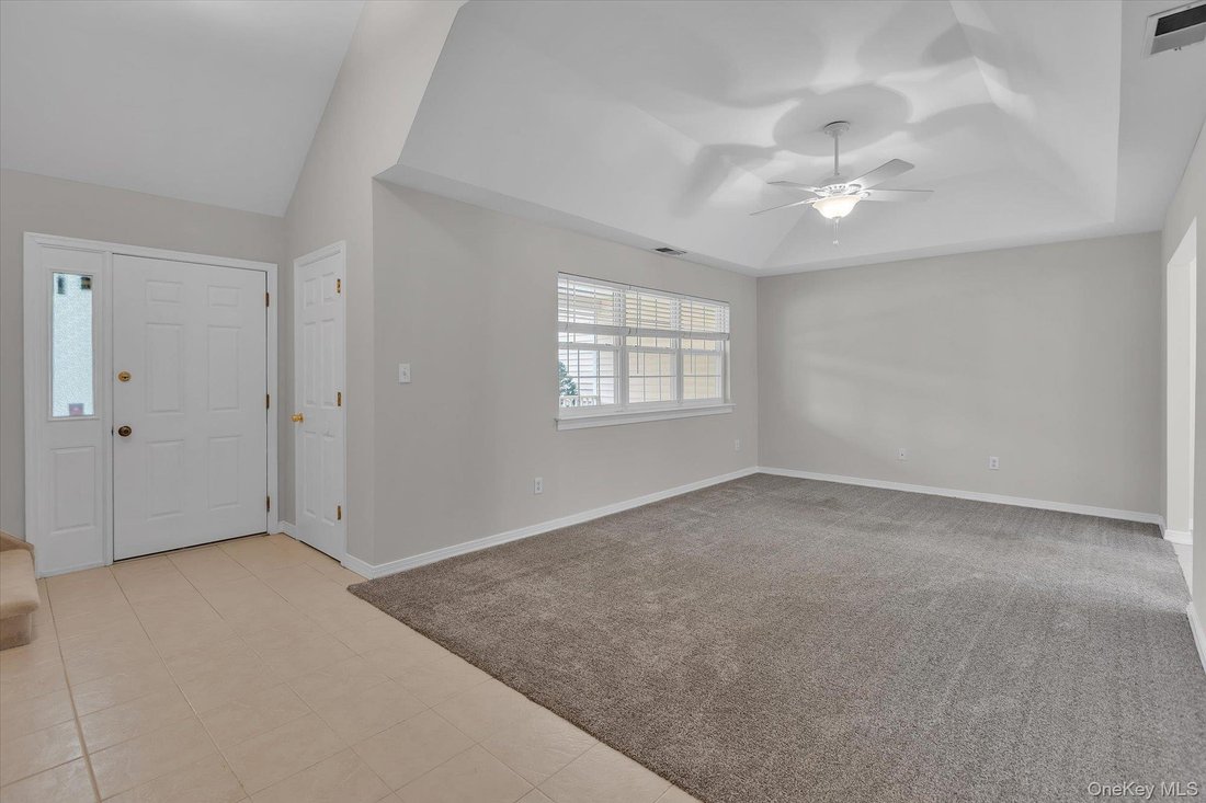 Condo in Jamesport, New York, United States 2 - 18787530