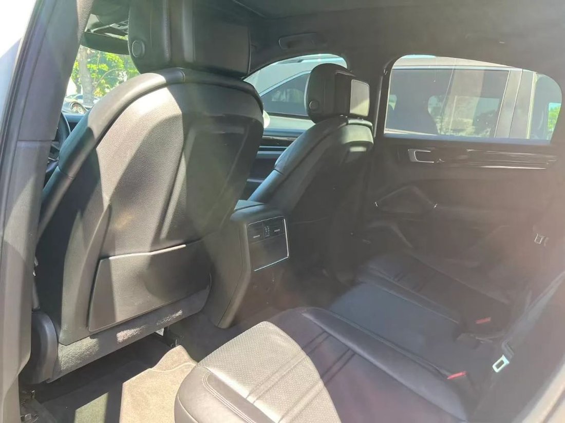 Suv in Costa Mesa, CA, United States 4 - 18788253