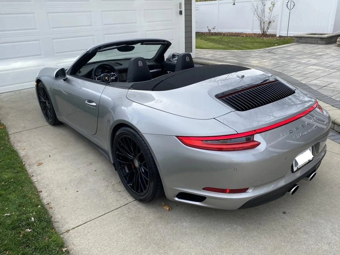 Cabriolet in Boca Raton, FL, United States 4 - 18788536