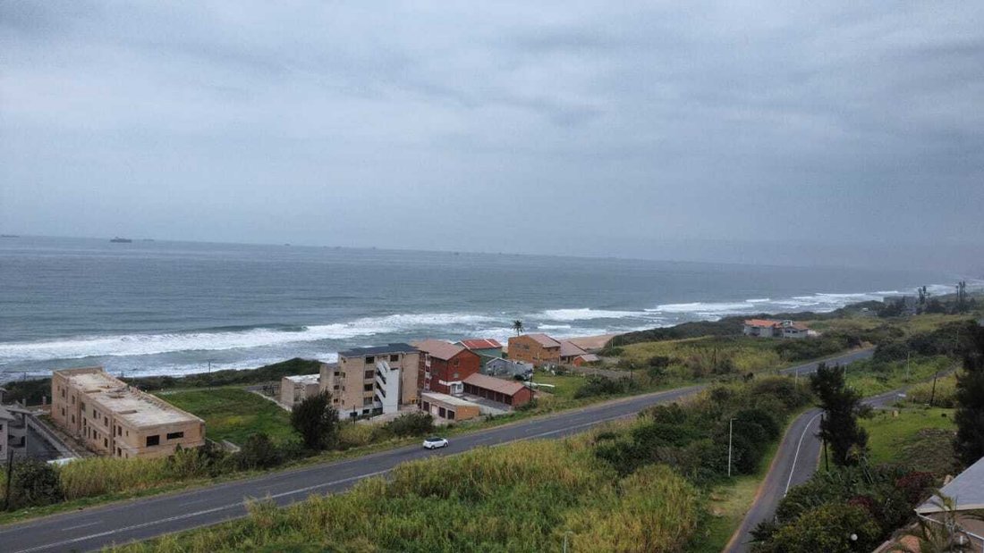 Land in Umdloti Beach, KwaZulu-Natal, South Africa 1 - 18788922