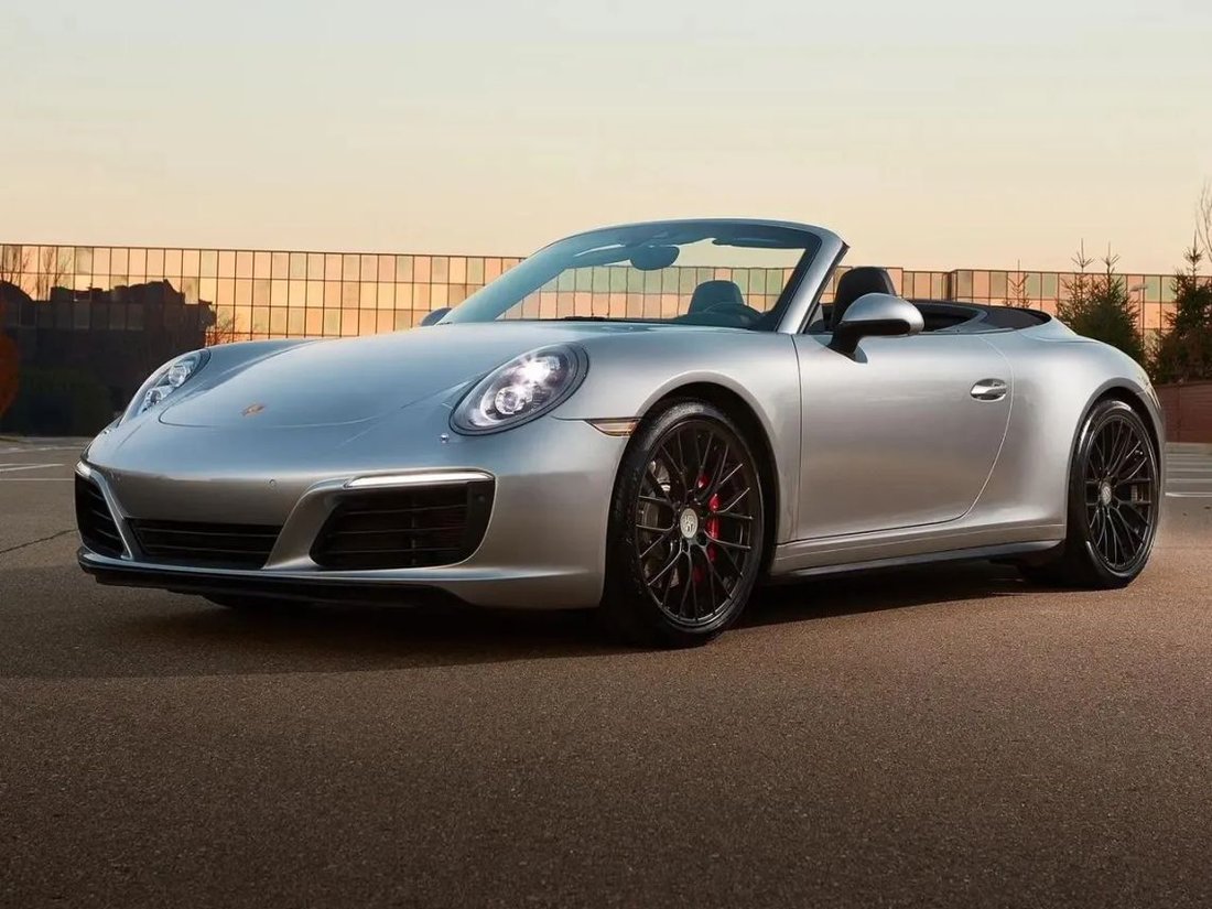 Cabriolet in Boca Raton, FL, United States 1 - 18788536