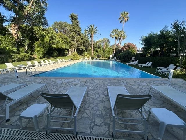 Appartement à Cannes, Provence-Alpes-Côte d'Azur, France 2 - 18784655