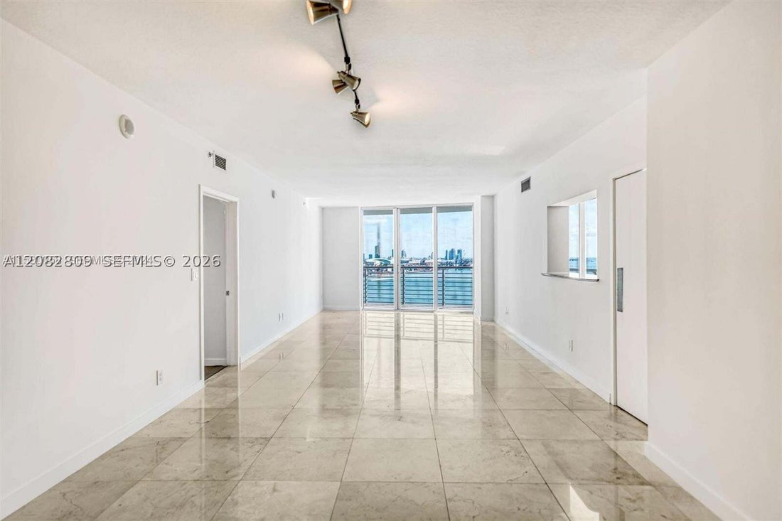 Condo in Miami, Florida, United States 5 - 18784138