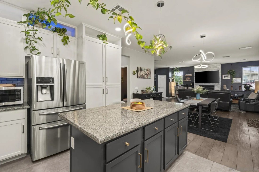 Casa a Lemon Grove, California, Stati Uniti 2 - 18787528