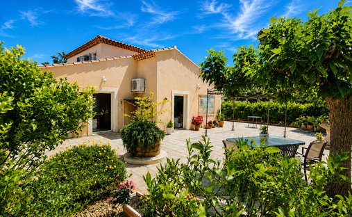 Maison à Hyères, Provence-Alpes-Côte d'Azur, France 1