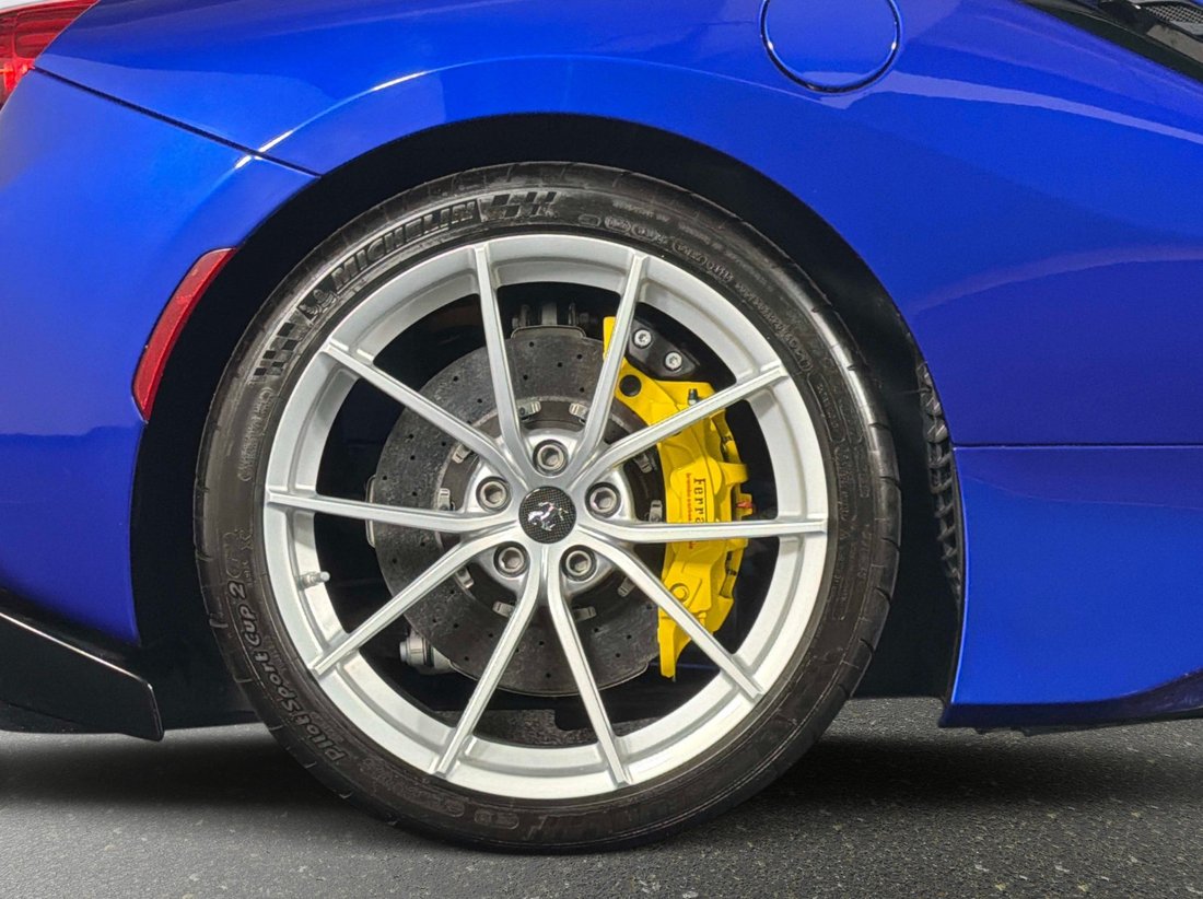 Coupe in Pompano Beach, FL, United States 5 - 18784862