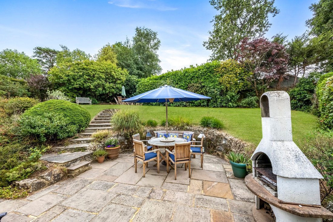 House in Storrington, England 3 - 18784857