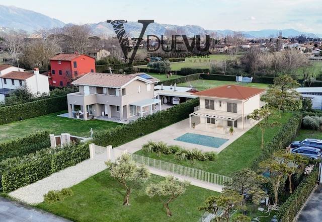 Land in Tonfano, Pietrasanta, Italy 2 - 18788778