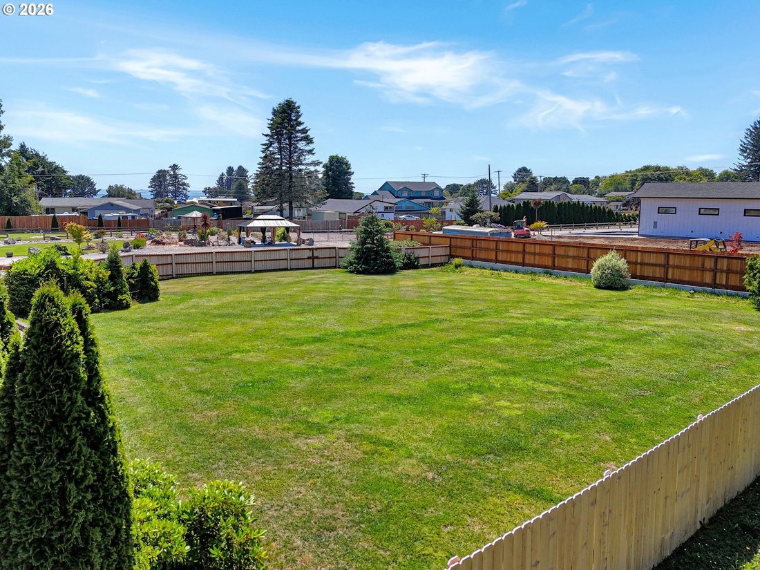 Brookings, Oregon, United States 5 - 18785470