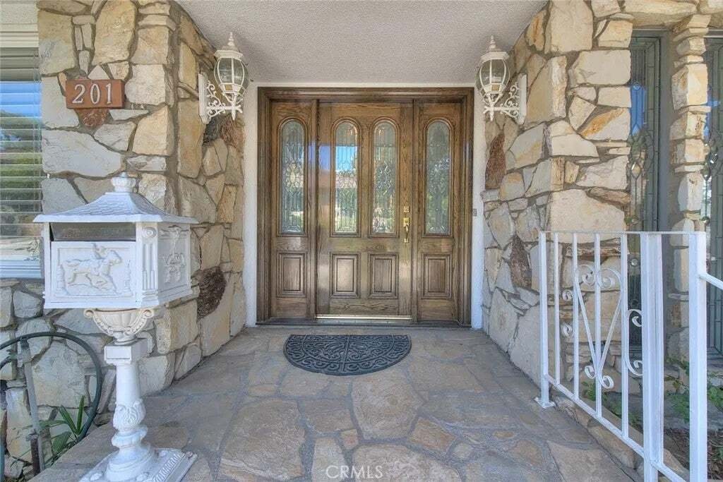 Casa a Montebello, California, Stati Uniti 3 - 18783979