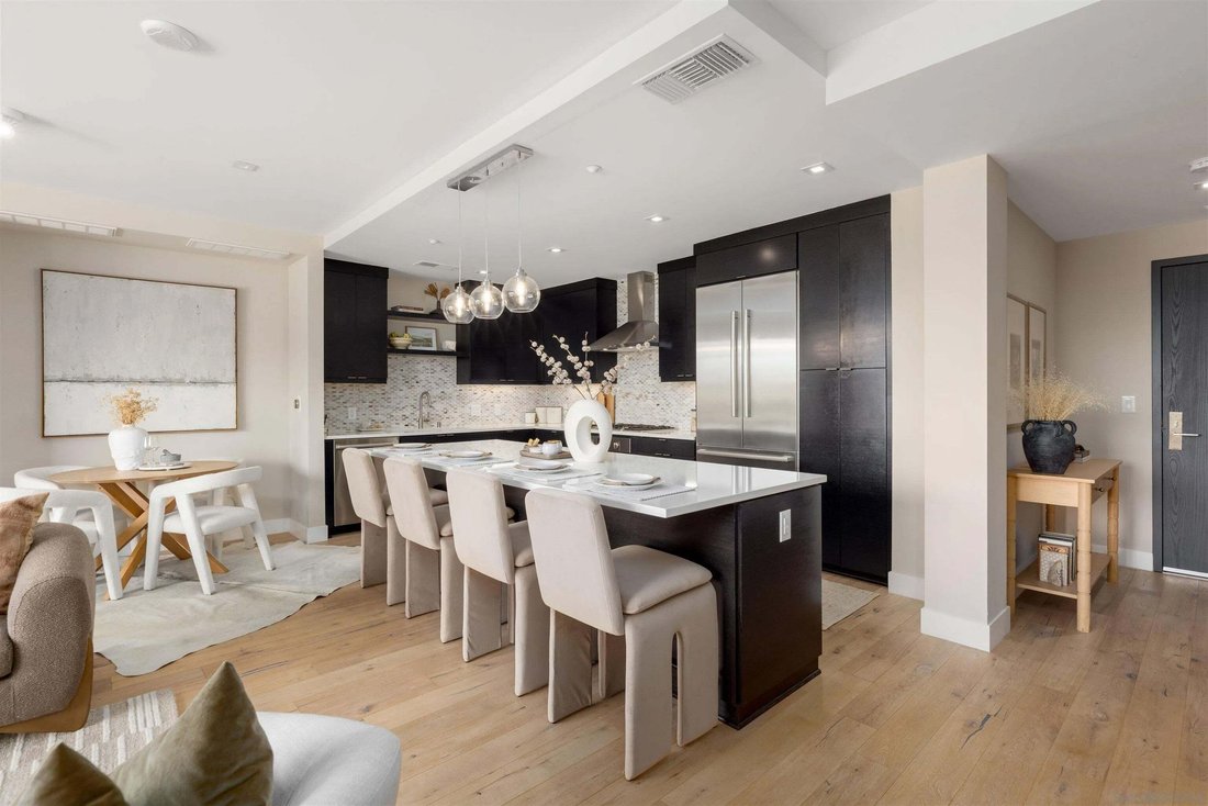 Condo in San Diego, California, United States 5 - 18787094