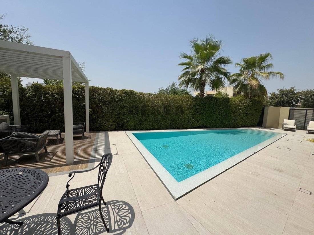 Villa à Damac Hills, Doubaï, Émirats arabes unis 1 - 18784080
