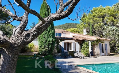 Maison à Lourmarin, Provence-Alpes-Côte d'Azur, France 1