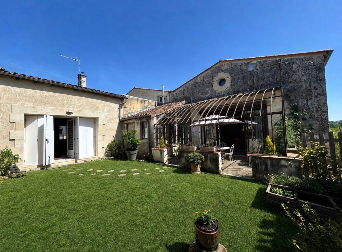 Villa in La Lande-de-Fronsac, Neu-Aquitanien, Frankreich 4 - 18788139