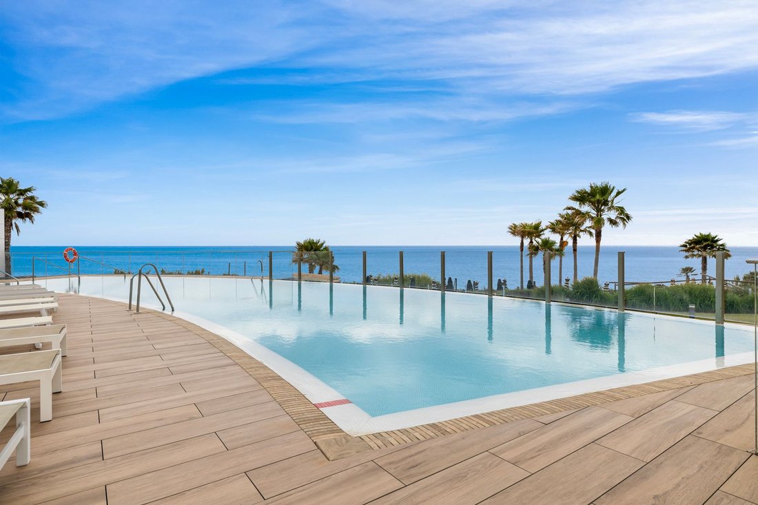 Apartment in Estepona, Andalusia, Spain 3 - 18784257