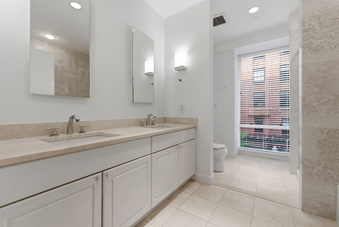 Condo in Boston, Massachusetts, United States 2 - 18023683