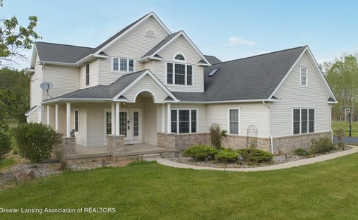 House in Meridian charter Township, Michigan, United States 1