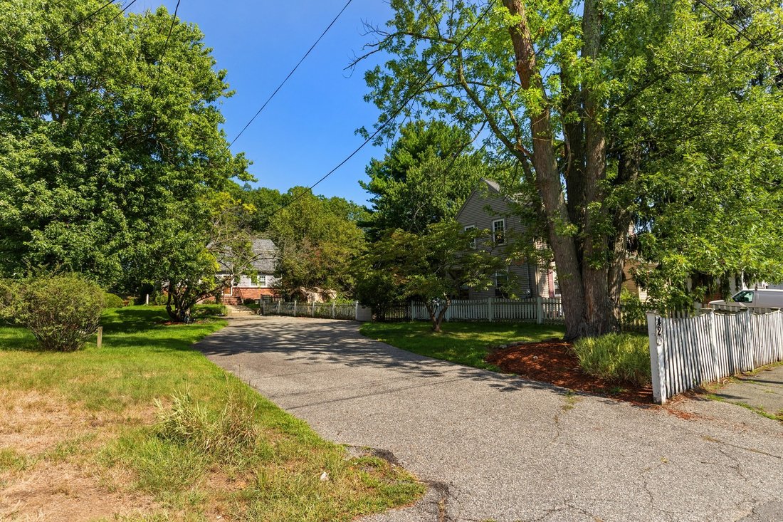 House in Lynn, Massachusetts, United States 4 - 18741313