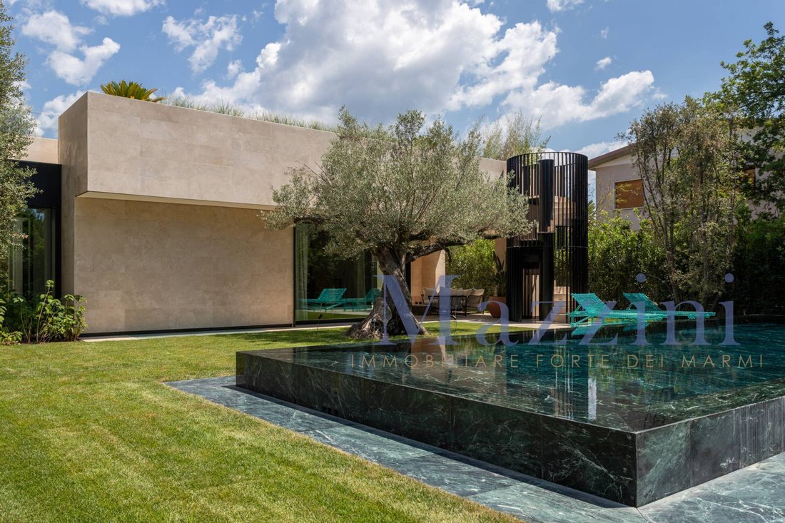 Villa a Vittoria Apuana, Forte dei Marmi, Toscana 4 - 17432377