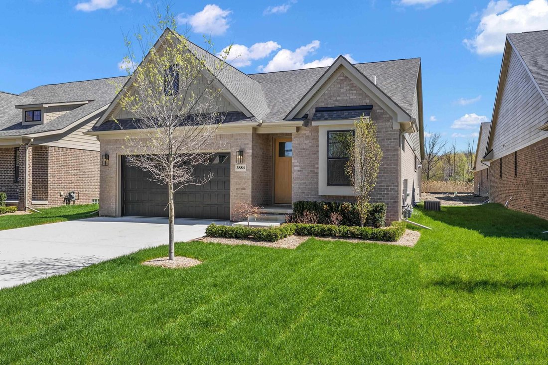 House in Troy, Michigan, United States 2 - 18786041