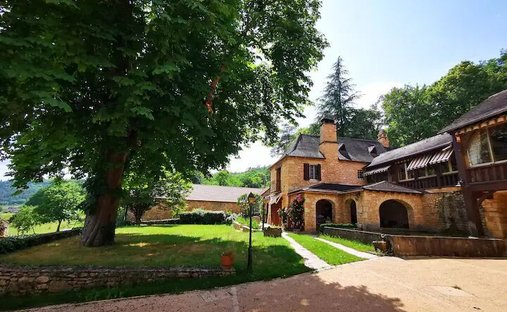 Estate in Montignac-Lascaux, Nouvelle-Aquitaine, France 1