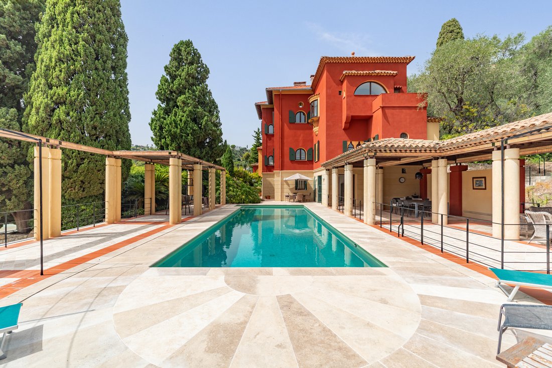 Haus in Menton, Provence-Alpes-Côte d'Azur, Frankreich 1 - 18784962