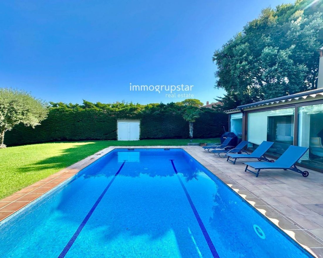Chalet in Calonge i Sant Antoni, Catalonia, Spain 3 - 18784644