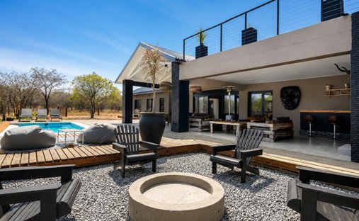 House in Hoedspruit, Limpopo, South Africa 1