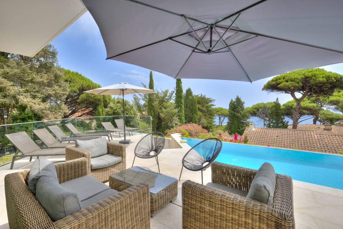 Villa à Ville-Les Saquedes-Le Bouillonnet, Sainte-Maxime, France 2 - 18789019
