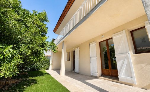 Casa en Mimosas, Le Cannet, Francia 1
