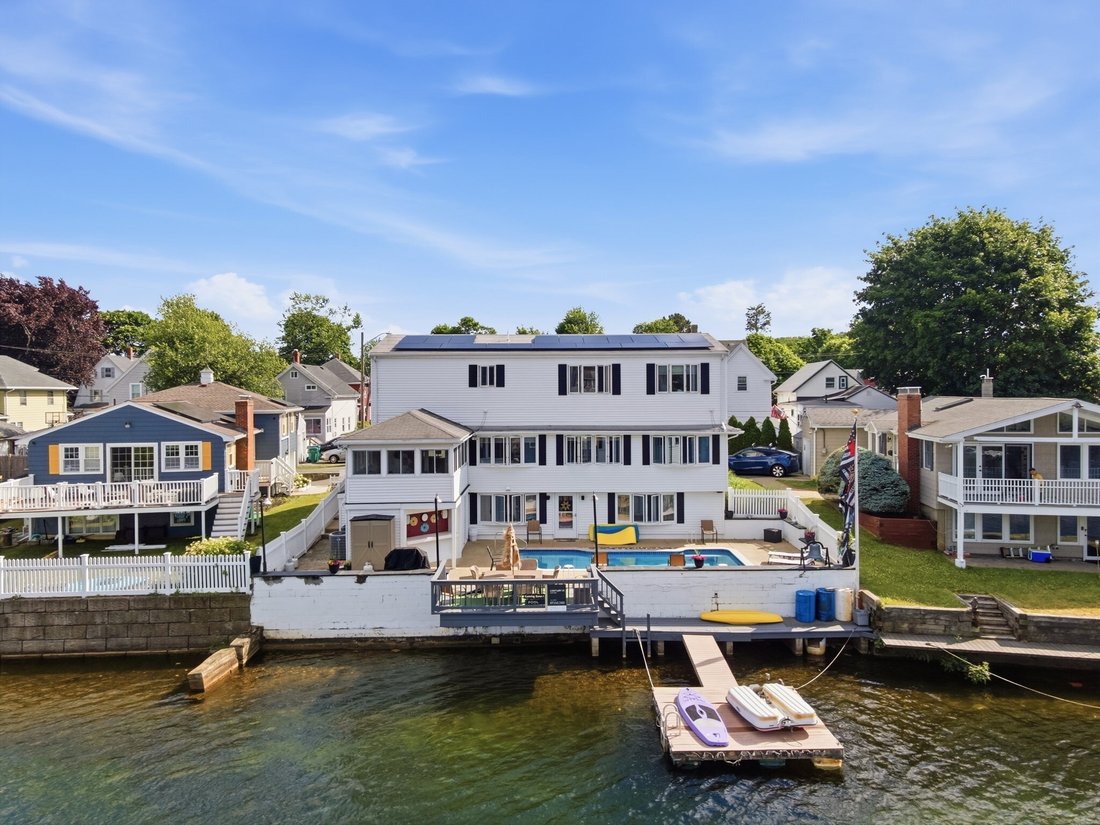 House in Lynn, Massachusetts, United States 1 - 18396638
