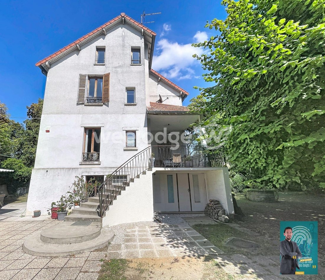 Casa en Jouy-le-Moutier, Isla de Francia, Francia 4 - 18789026