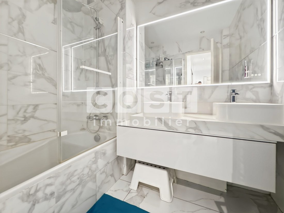 Apartment in Centre-Voltaire, Asnières-sur-Seine, France 5 - 18789028