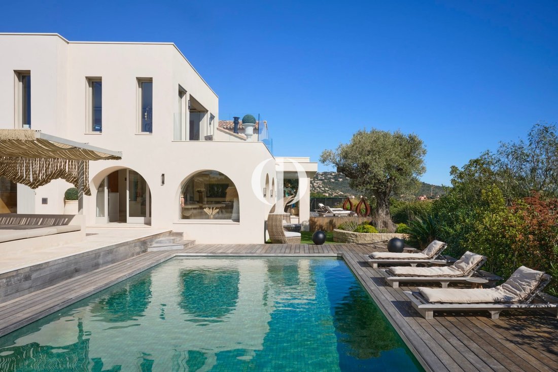 Villa en Ecarts, Roquebrune-sur-Argens, Francia 1 - 18784935