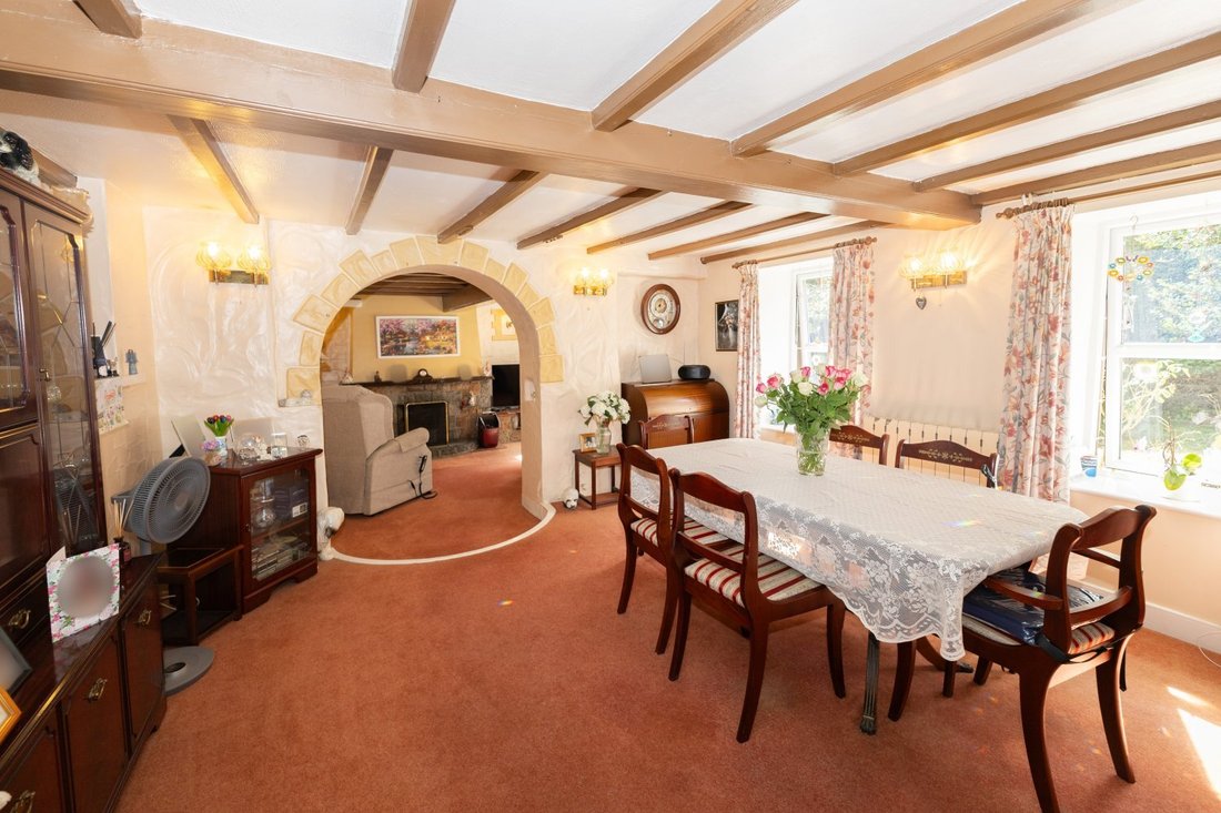 House in United Kingdom 5 - 18783433