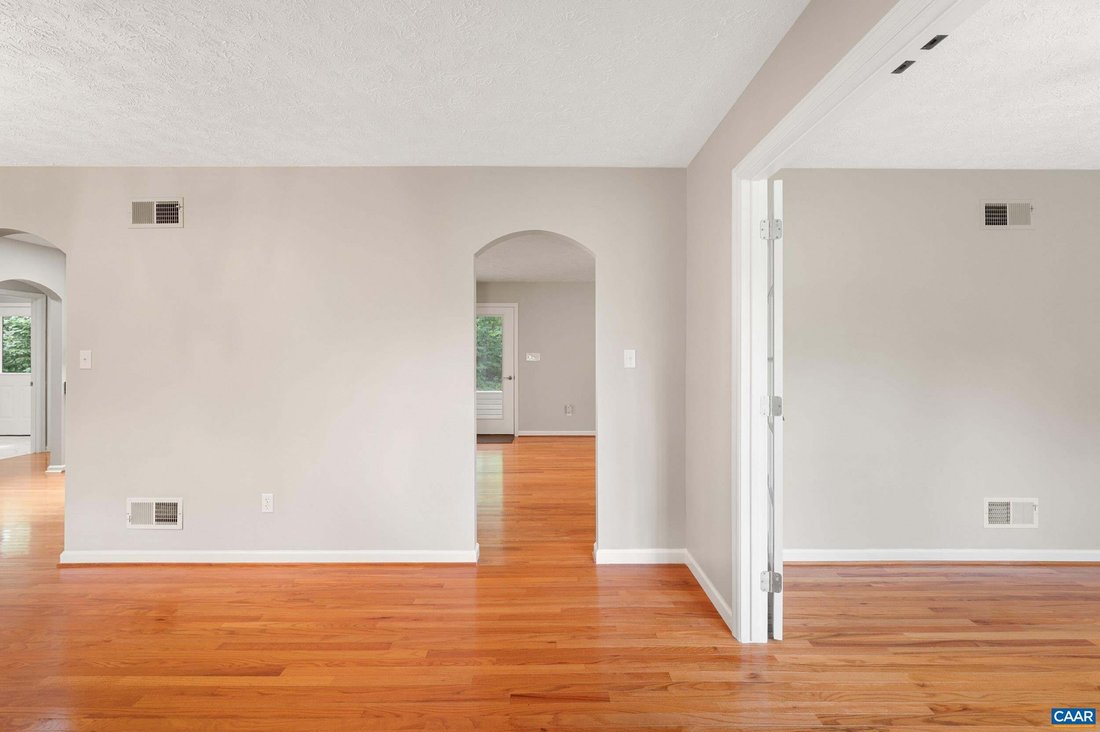 House in Charlottesville, Virginia, United States 4 - 18785834