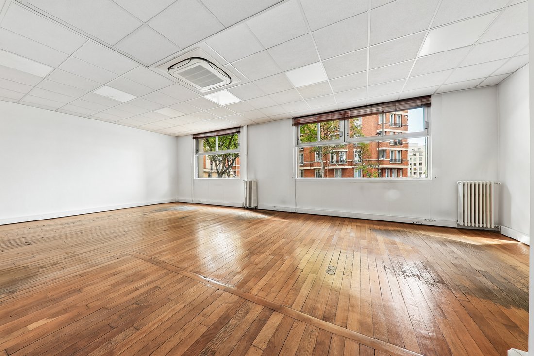 Apartment in Auteuil Nord, Paris 16e Arrondissement, Paris 2 - 17407813